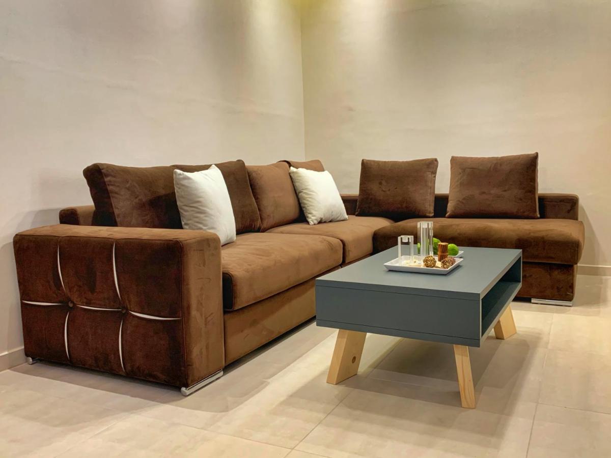 Petite Luxury Urban House Apartment Trikala  Bagian luar foto