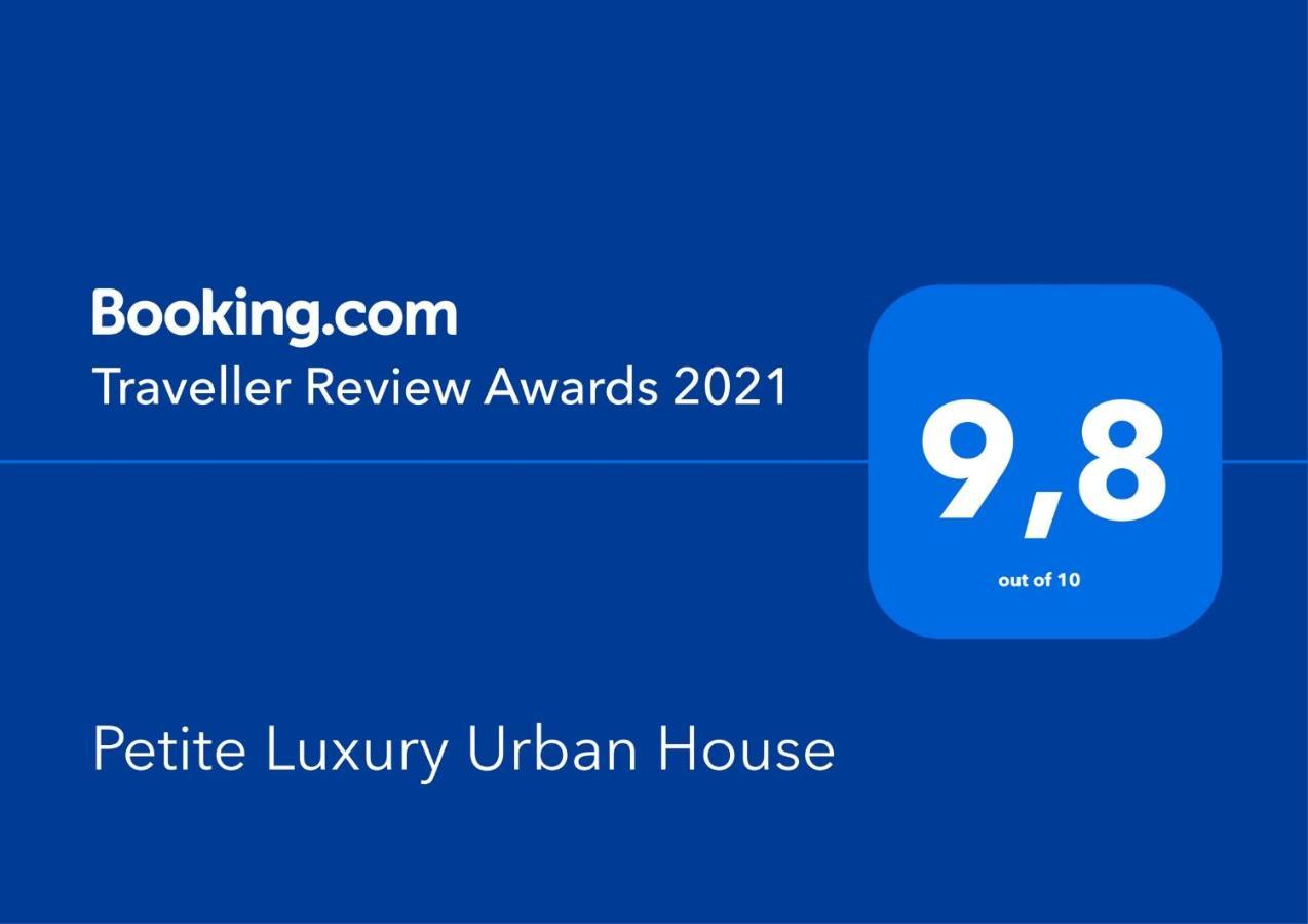 Petite Luxury Urban House Apartment Trikala  Bagian luar foto